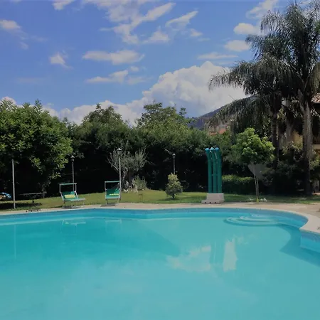Chorisia Relais * Roccapiemonte